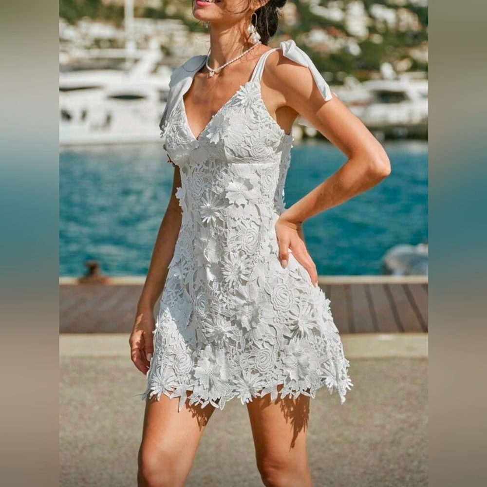 New Chic Embroidered Floral Lace Overlay Tie Strap Short Cami Dress White